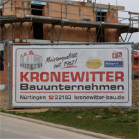 tl_files/projekt/Werbeschilder/Netzplanen fuer Bauzaeune/kronewitter/netz_kronewitter_klein.jpg